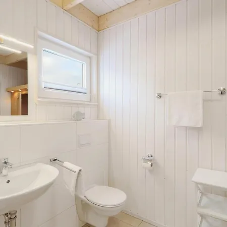 Cozy In Ostseeresort With Sauna
