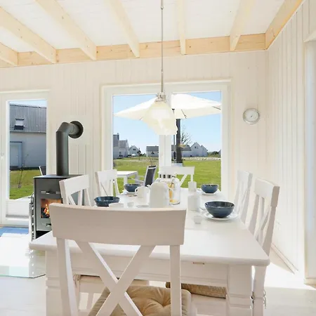 Lovely Home In Ostseeresort Olpenitz With Sauna * אולפניץ