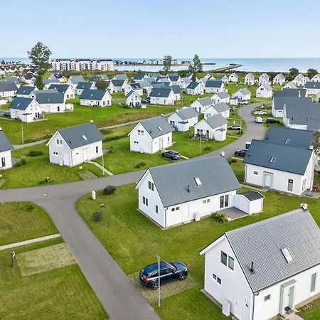 Two-bedroom In Ostseeresort Ferienhaus *