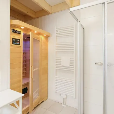 בית נופש Lovely Home In Ostseeresort Olpenitz With Sauna